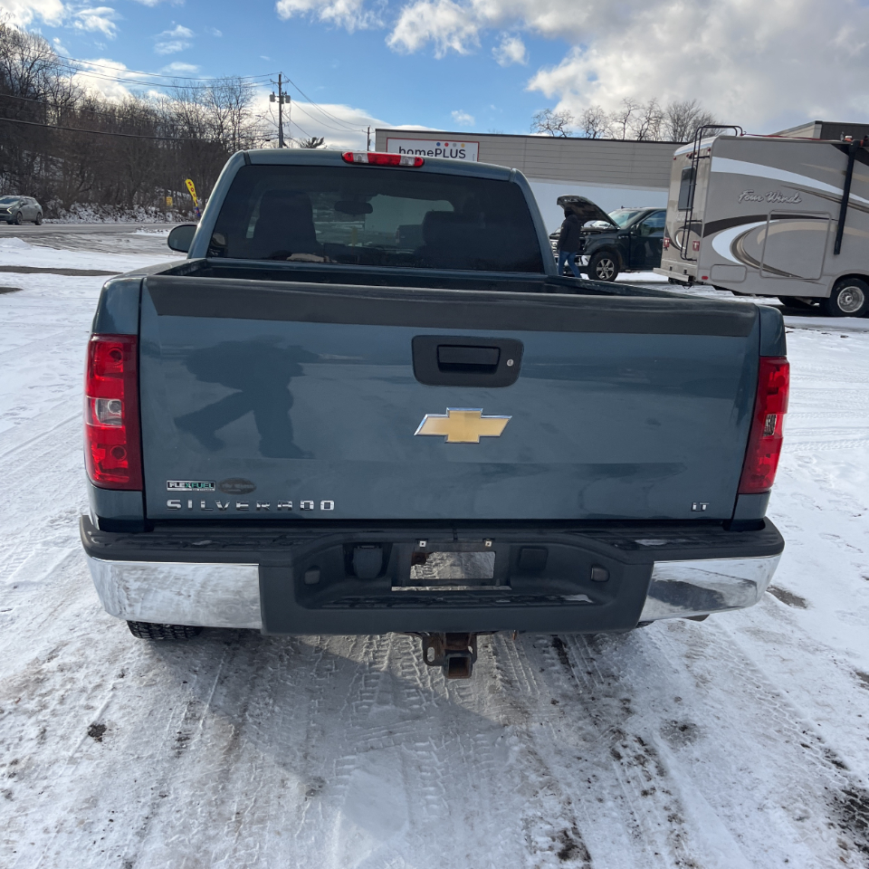 Chevrolet Silverado 1500 4WD Ext Cab 143.5" LT 2011