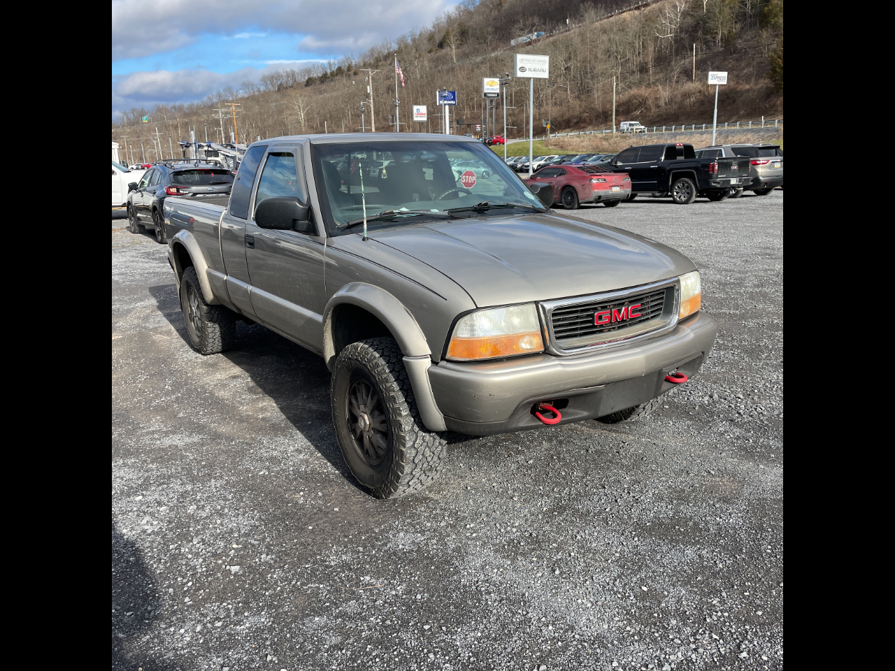 GMC Sonoma Ext Cab 123" WB 4WD SLS 2003