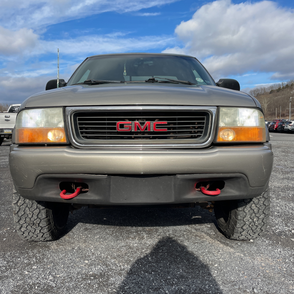 GMC Sonoma Ext Cab 123" WB 4WD SLS 2003