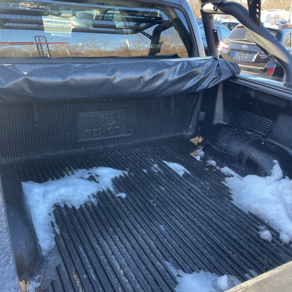 Toyota Tundra 4WD Truck CrewMax 5.7L V8 6-Spd AT LTD (Natl) 2012