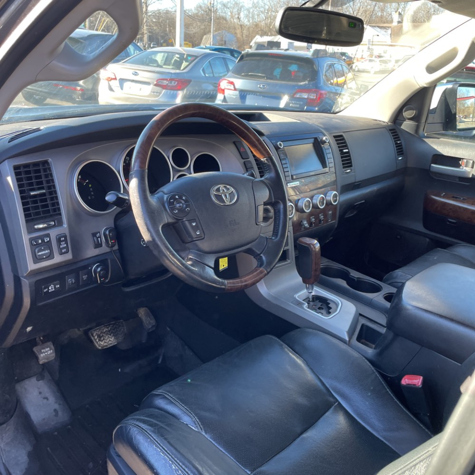 Toyota Tundra 4WD Truck CrewMax 5.7L V8 6-Spd AT LTD (Natl) 2012