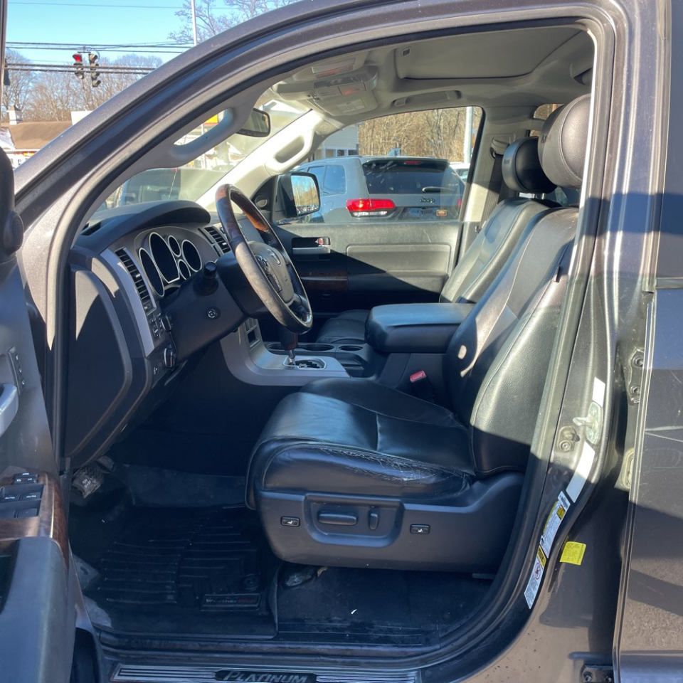 Toyota Tundra 4WD Truck CrewMax 5.7L V8 6-Spd AT LTD (Natl) 2012