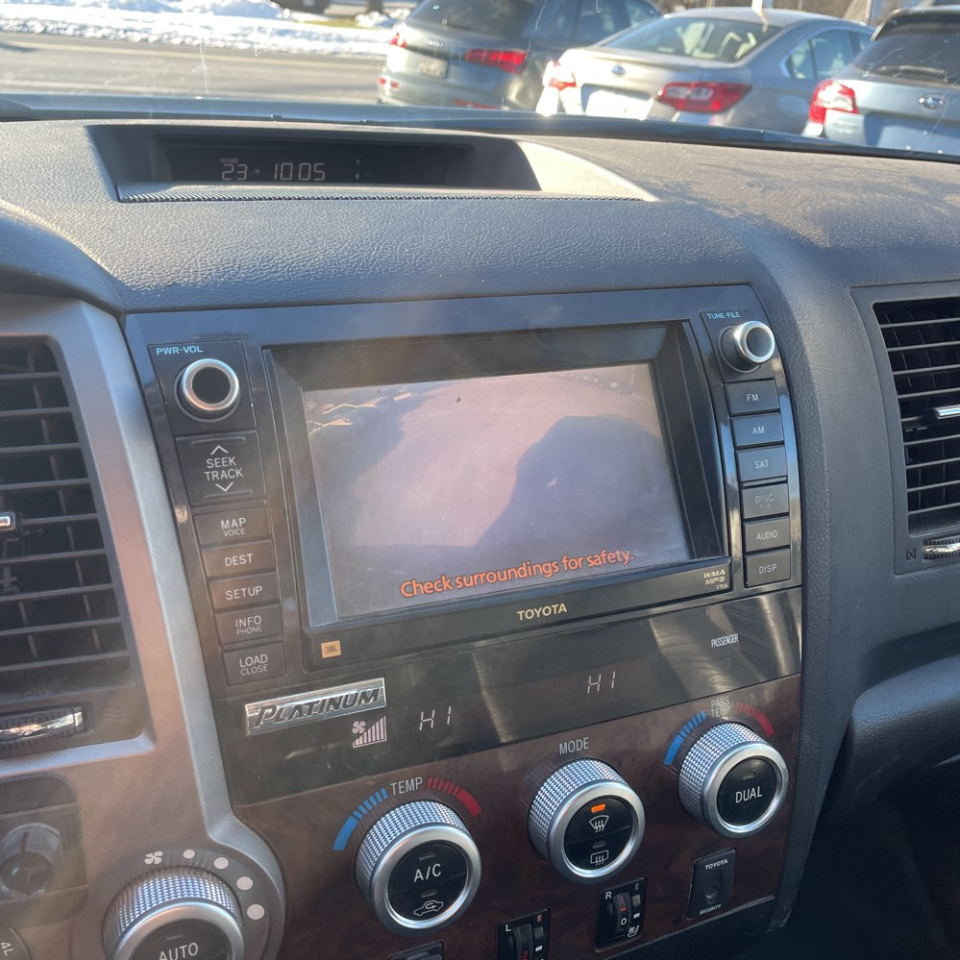 Toyota Tundra 4WD Truck CrewMax 5.7L V8 6-Spd AT LTD (Natl) 2012