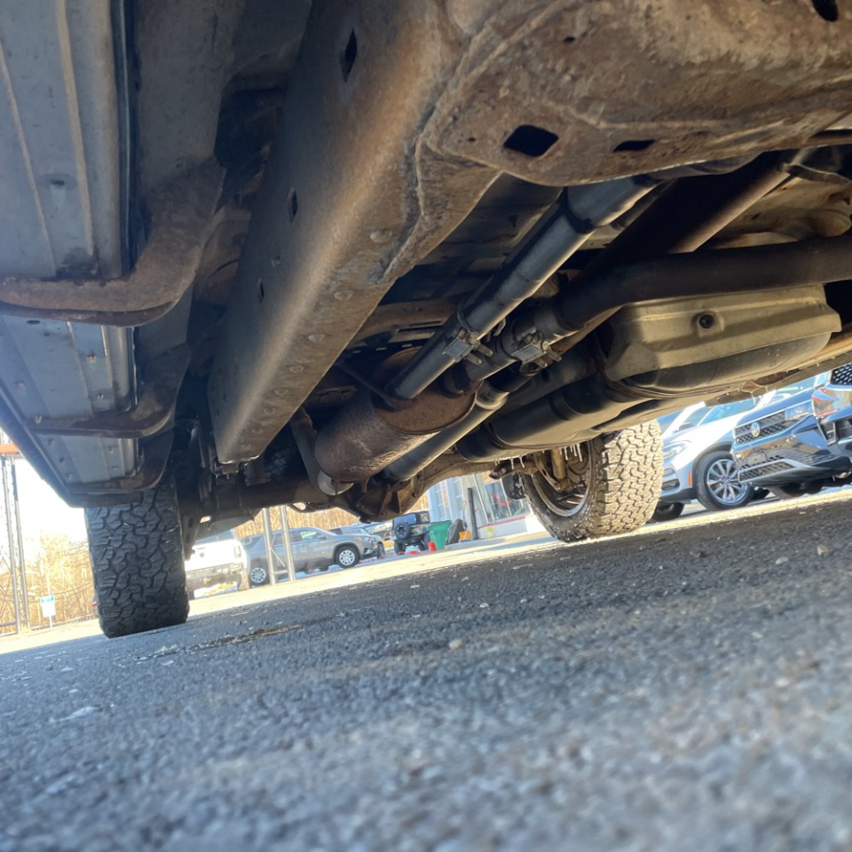 Toyota Tundra 4WD Truck CrewMax 5.7L V8 6-Spd AT LTD (Natl) 2012