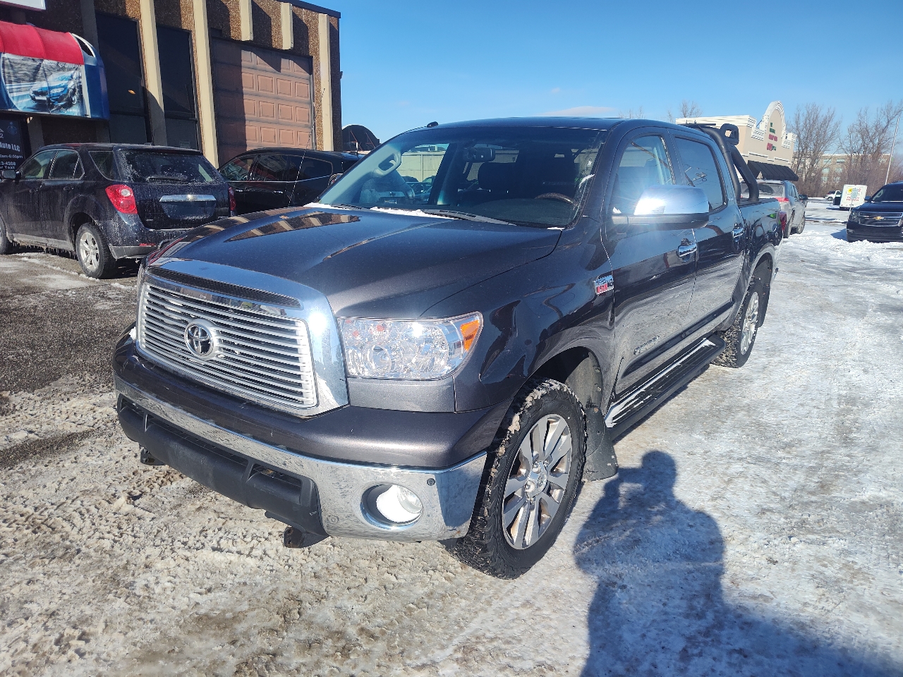 Toyota Tundra 4WD Truck CrewMax 5.7L V8 6-Spd AT LTD (Natl) 2012