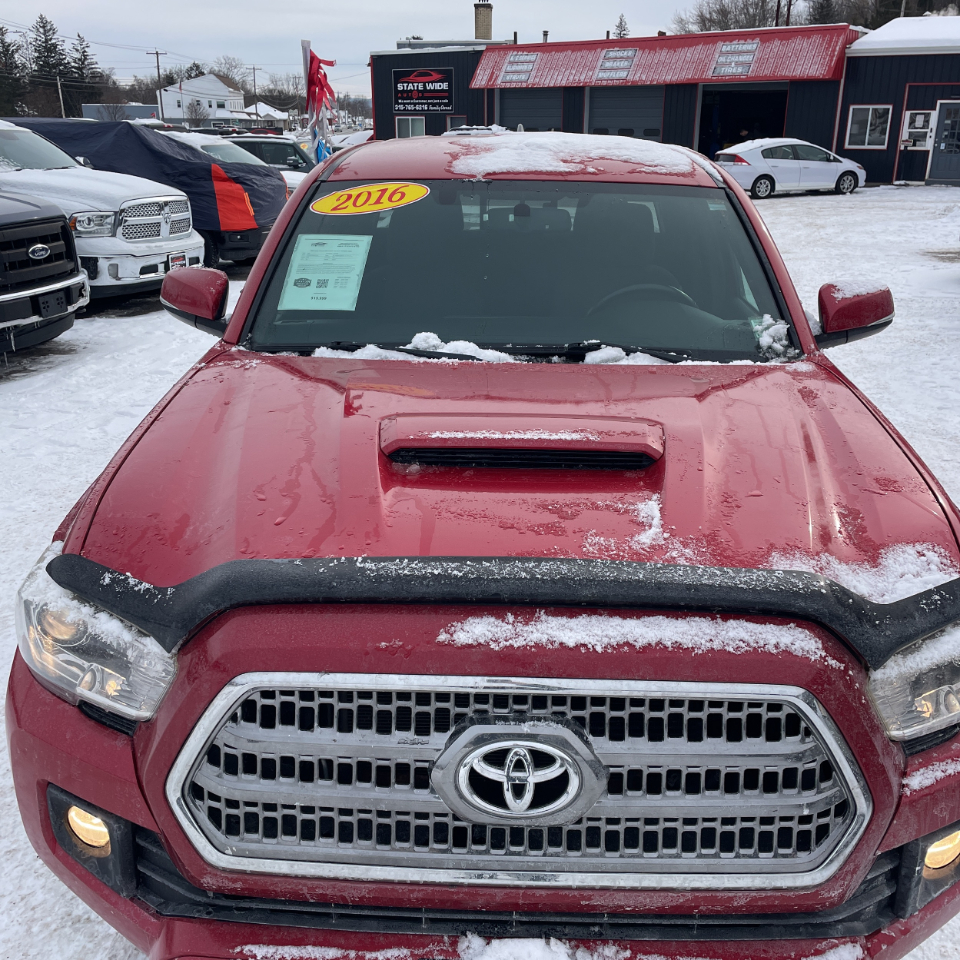 Toyota Tacoma 4WD Double Cab V6 AT SR (Natl) 2016