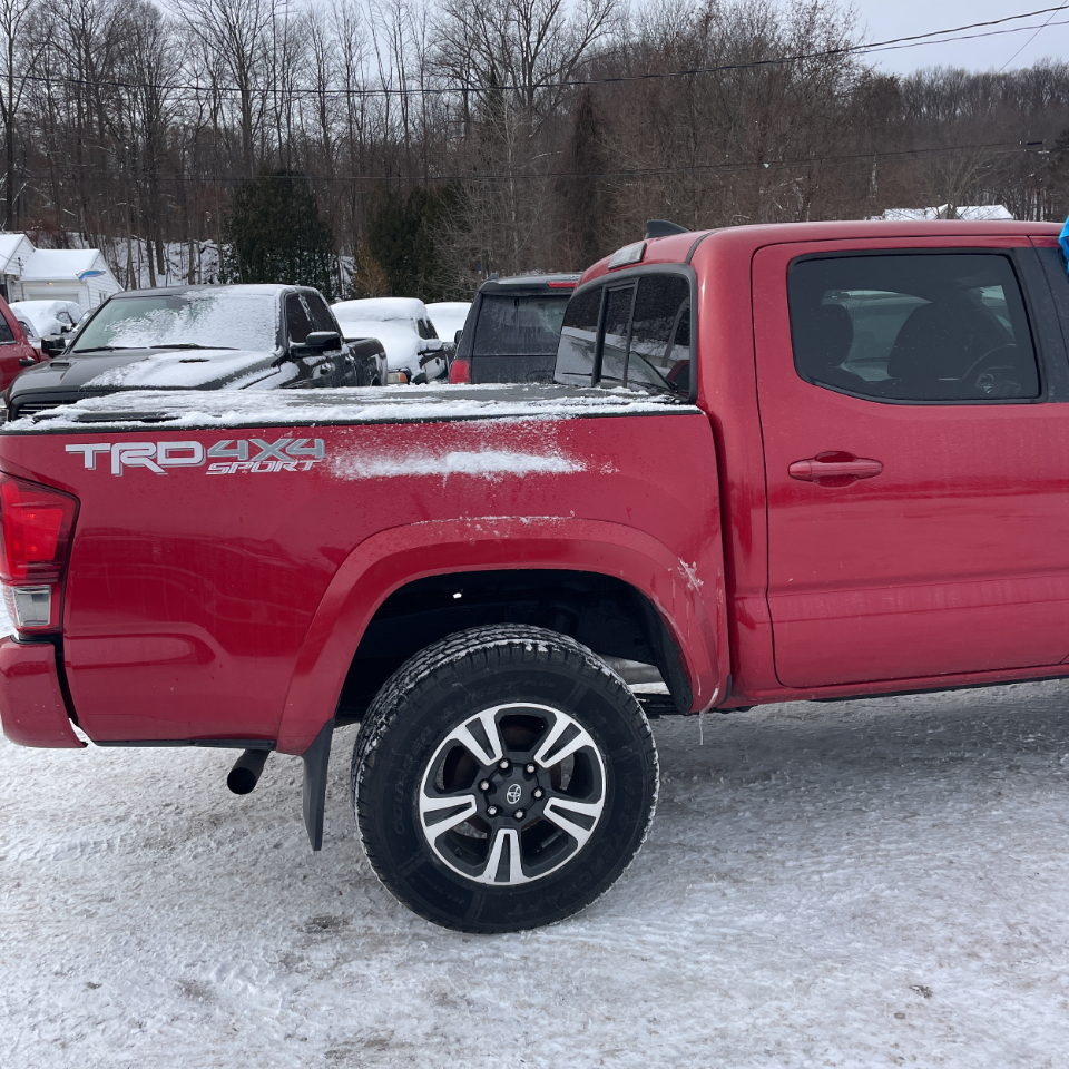 Toyota Tacoma 4WD Double Cab V6 AT SR (Natl) 2016