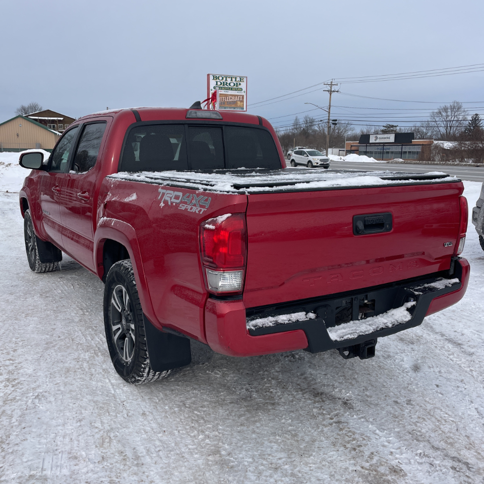 Toyota Tacoma 4WD Double Cab V6 AT SR (Natl) 2016