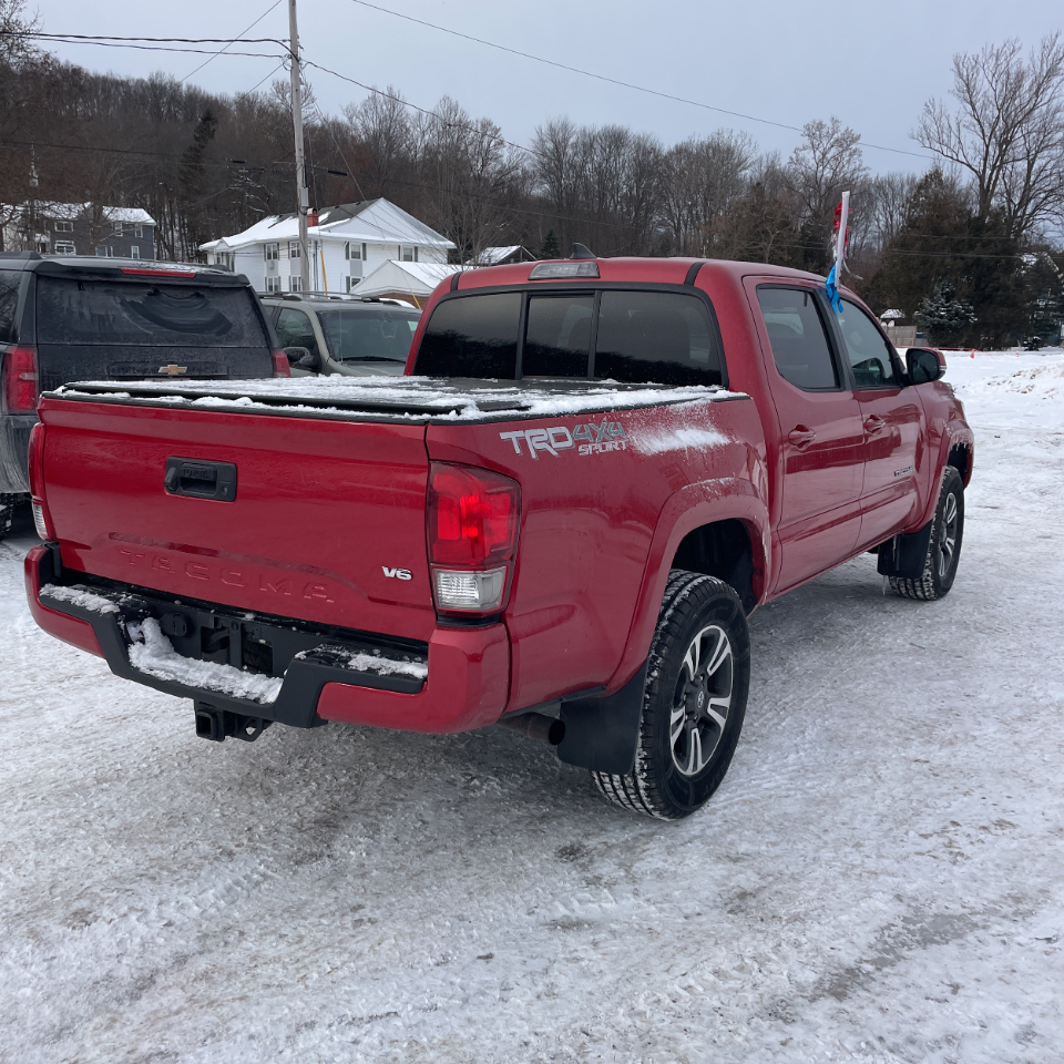 Toyota Tacoma 4WD Double Cab V6 AT SR (Natl) 2016