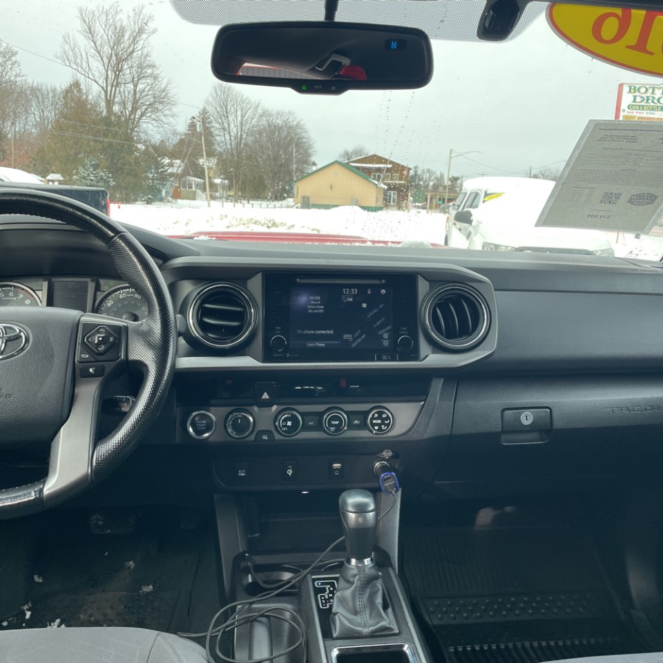 Toyota Tacoma 4WD Double Cab V6 AT SR (Natl) 2016