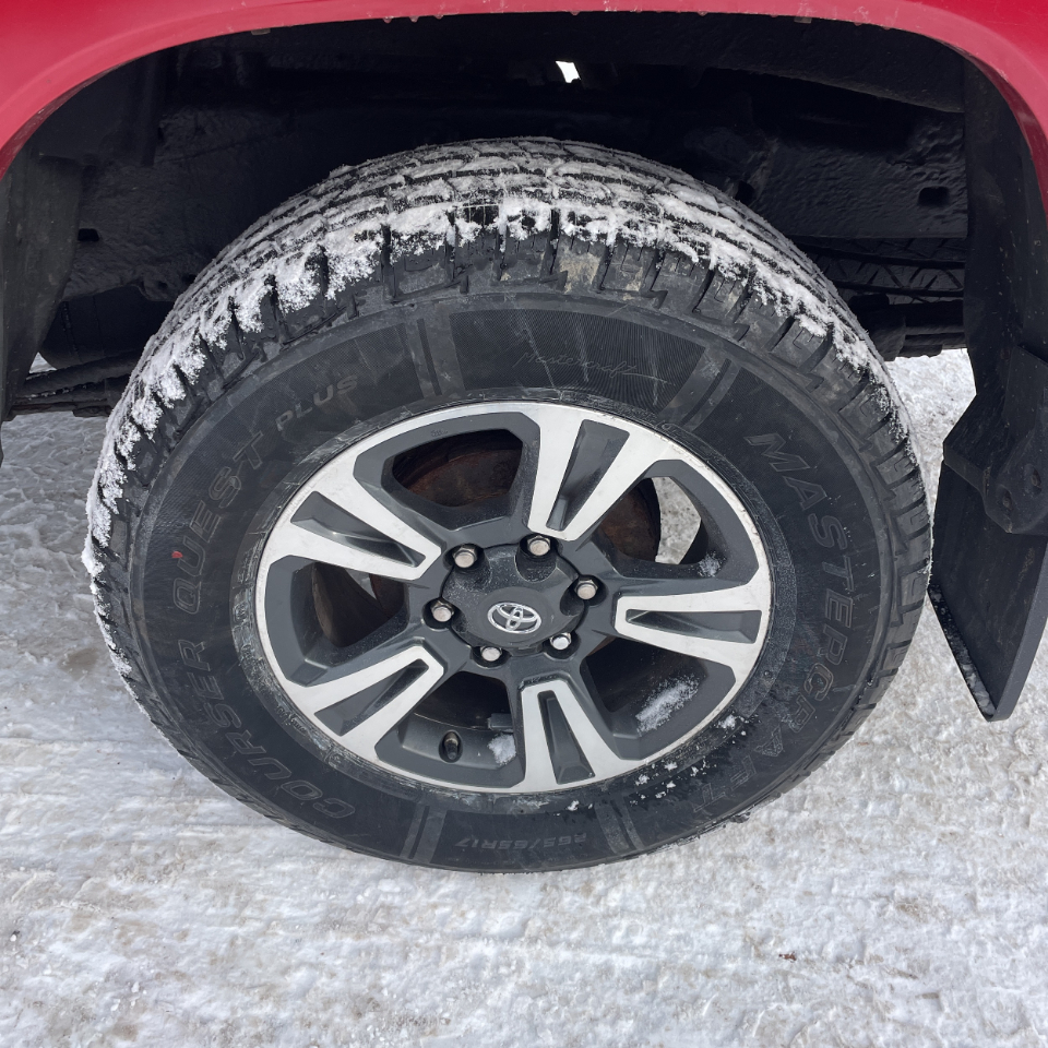 Toyota Tacoma 4WD Double Cab V6 AT SR (Natl) 2016