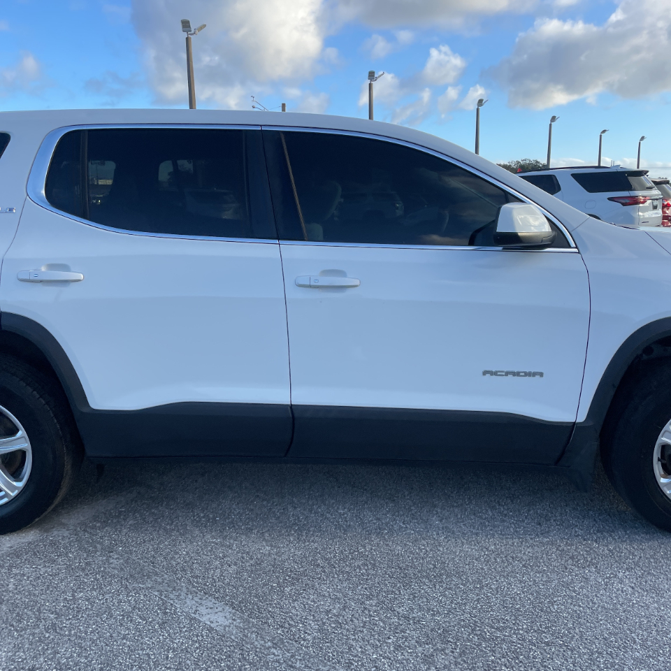 GMC Acadia AWD 4dr SLE w/SLE-1 2018