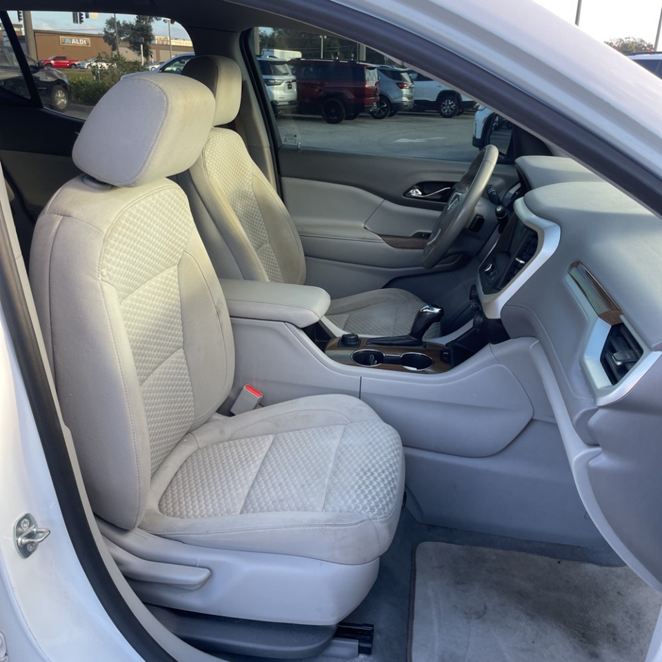 GMC Acadia AWD 4dr SLE w/SLE-1 2018