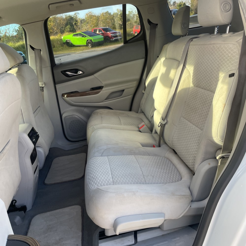 GMC Acadia AWD 4dr SLE w/SLE-1 2018