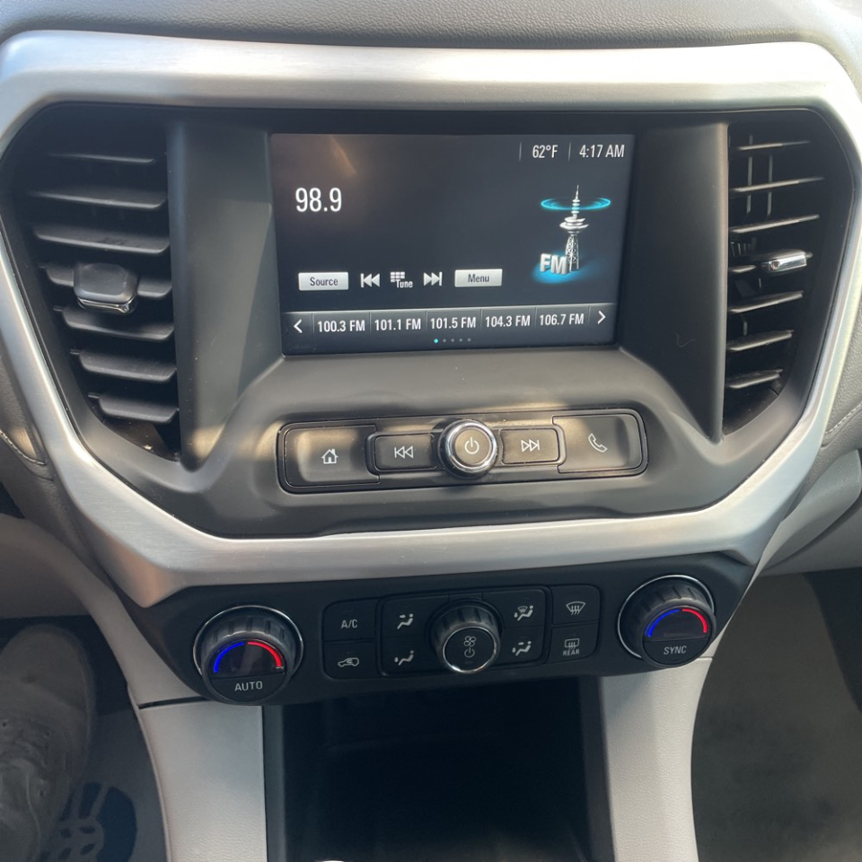 GMC Acadia AWD 4dr SLE w/SLE-1 2018