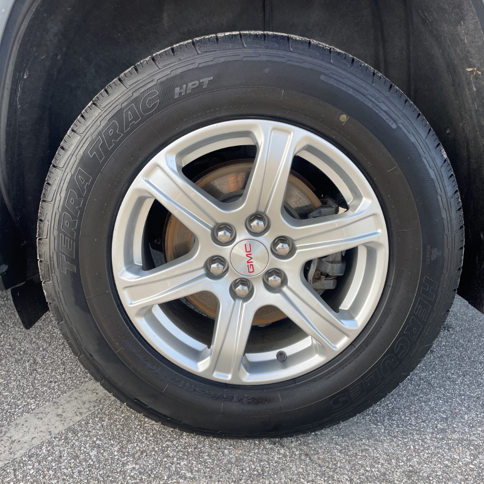 GMC Acadia AWD 4dr SLE w/SLE-1 2018