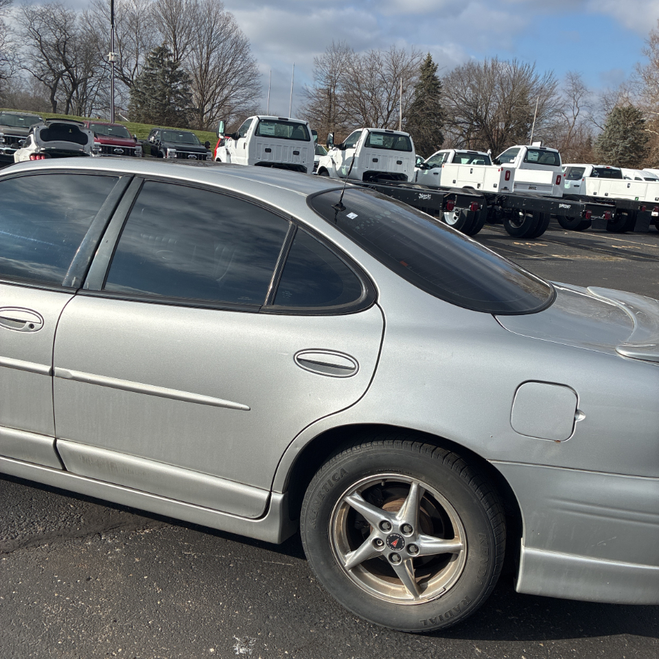 Pontiac Grand Prix 4dr Sdn GTP 2002