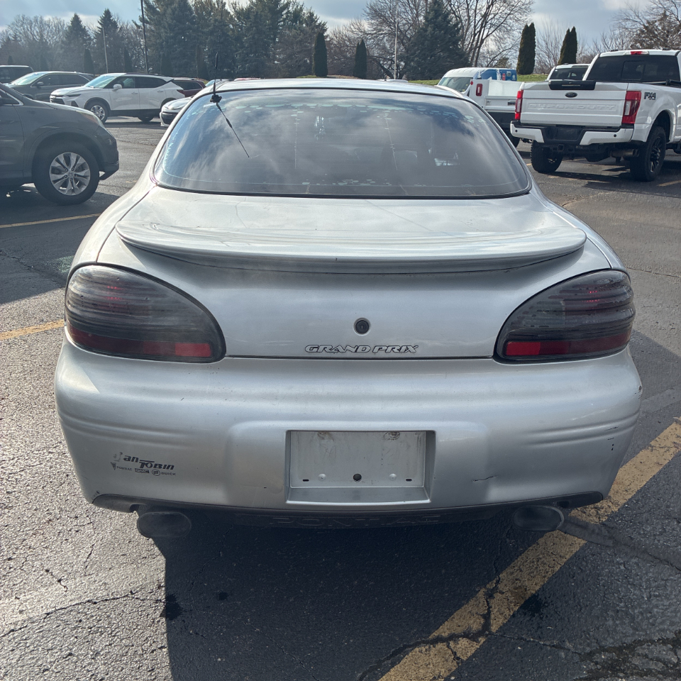 Pontiac Grand Prix 4dr Sdn GTP 2002