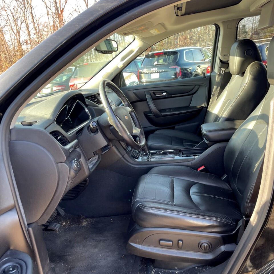 Chevrolet Traverse AWD 4dr LT w/2LT 2017