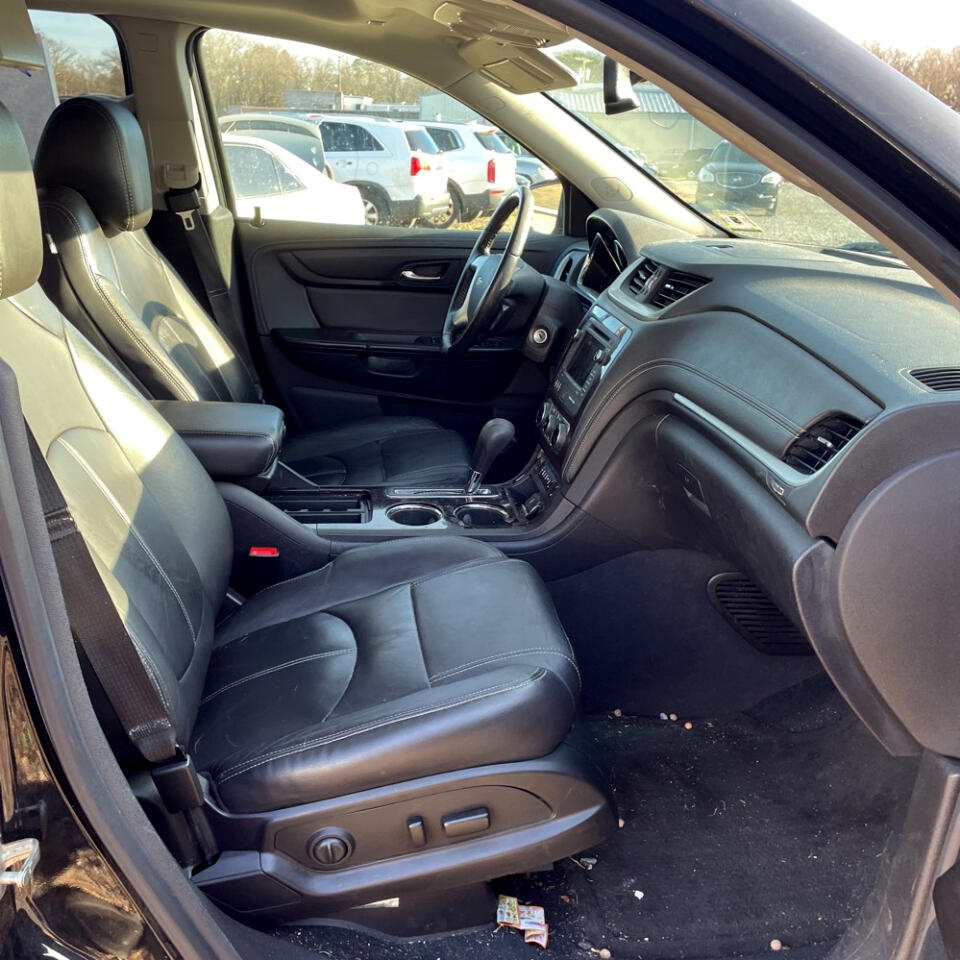 Chevrolet Traverse AWD 4dr LT w/2LT 2017
