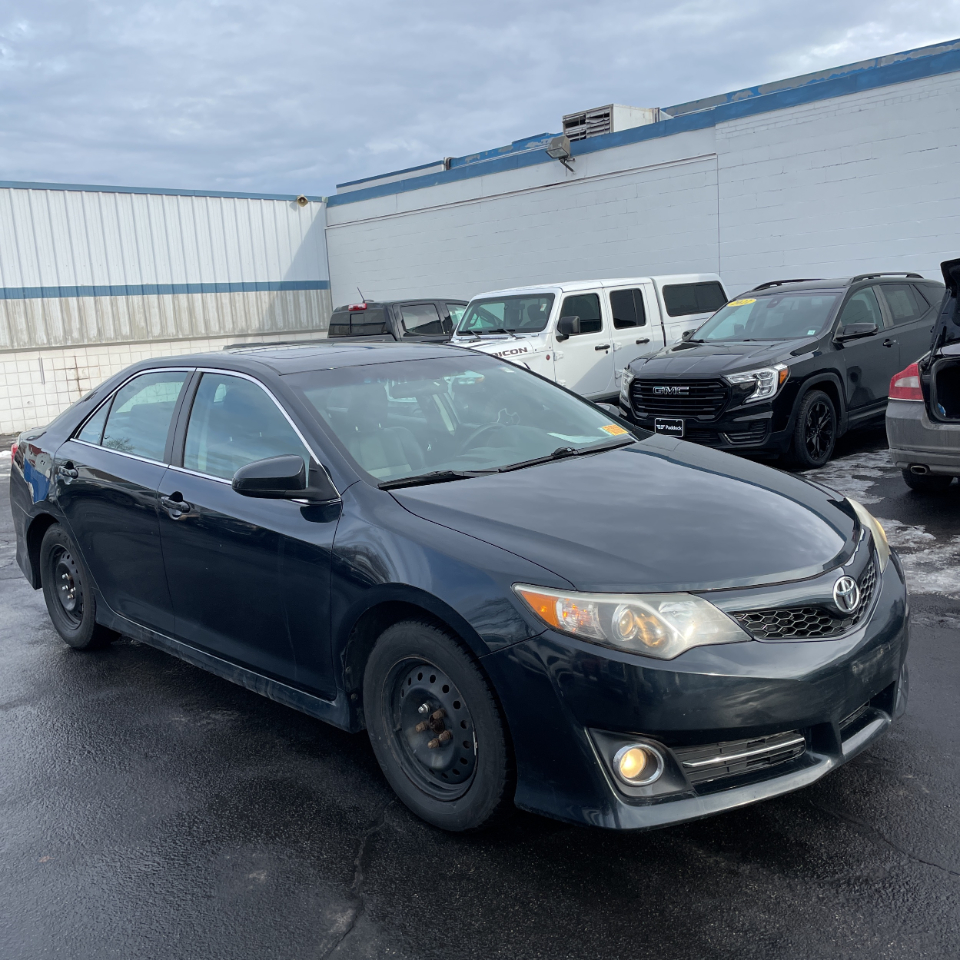 Toyota Camry 4dr Sdn I4 Auto L (Natl) 2013