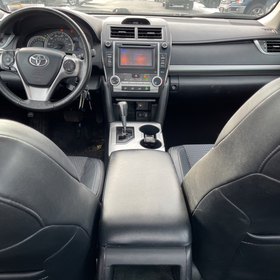 Toyota Camry 4dr Sdn I4 Auto L (Natl) 2013