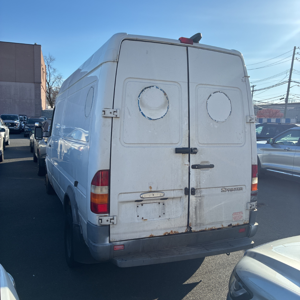 Dodge Sprinter Van 3500 High Ceiling 140-in. WB 2006