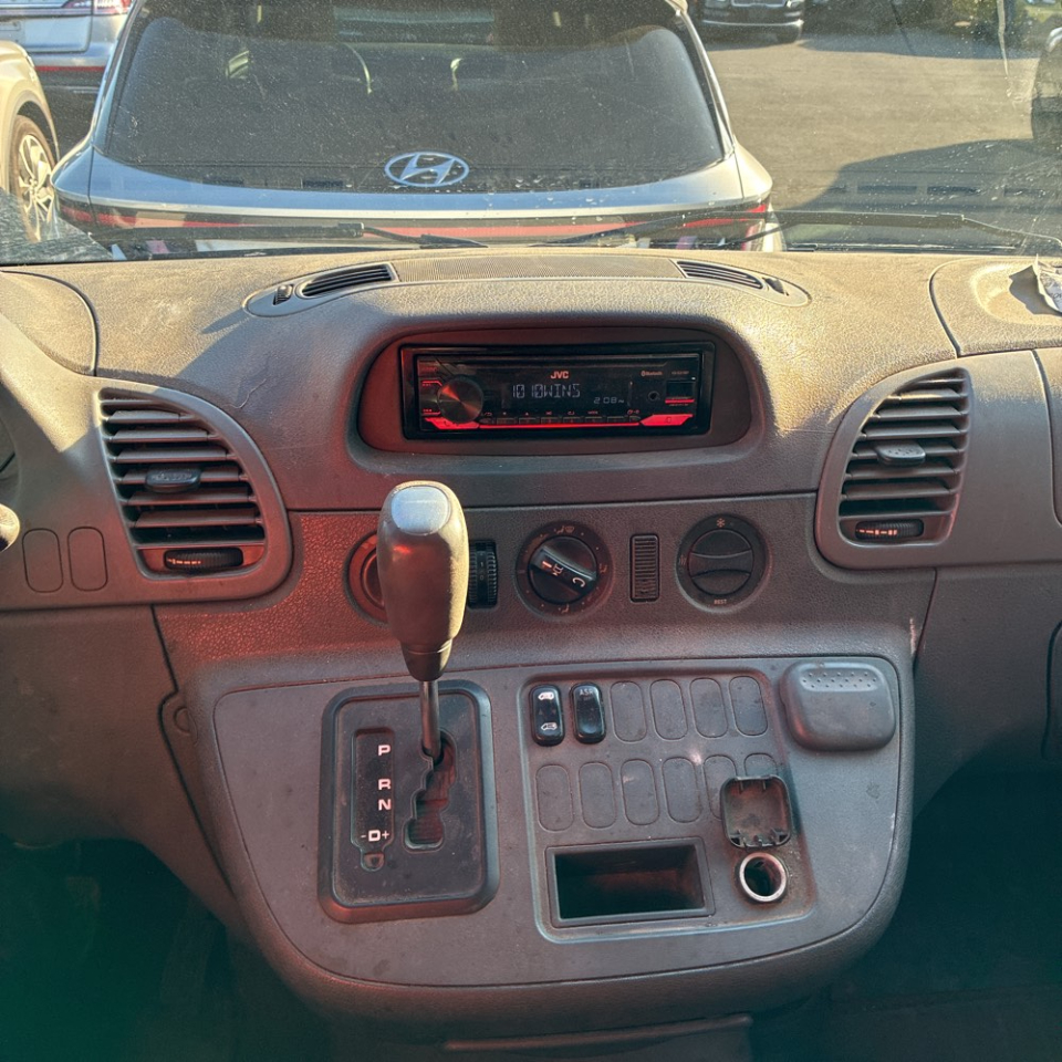 Dodge Sprinter Van 3500 High Ceiling 140-in. WB 2006