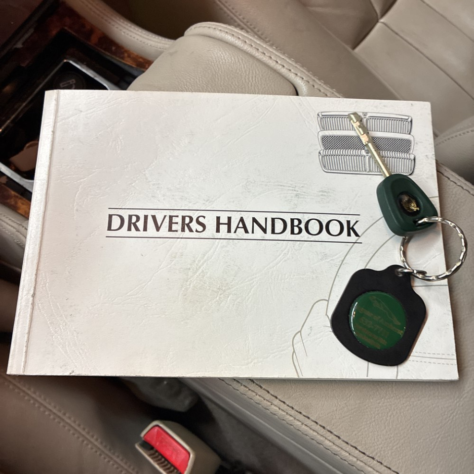 Jaguar XJ Series Sedan 4dr Sdn 4.0L 1996