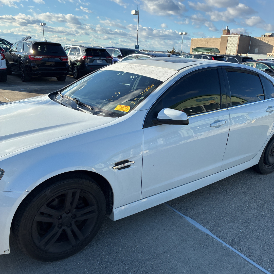 Pontiac G8 4dr Sdn 2009