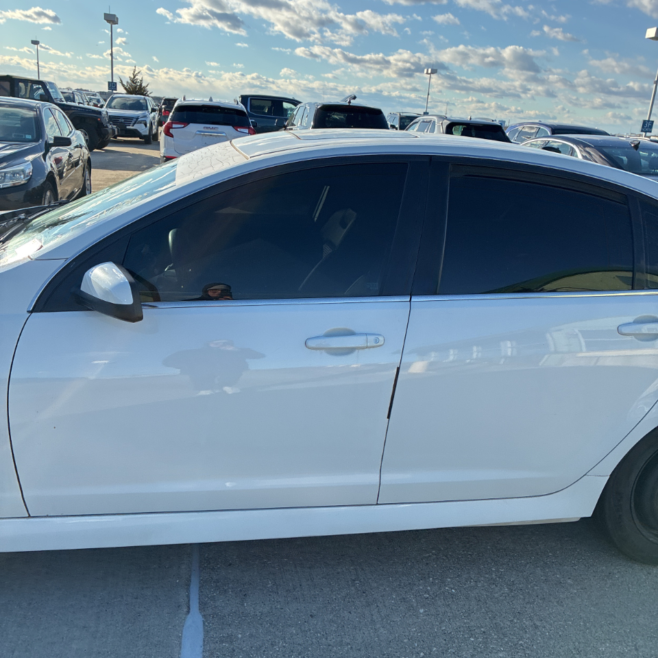 Pontiac G8 4dr Sdn 2009