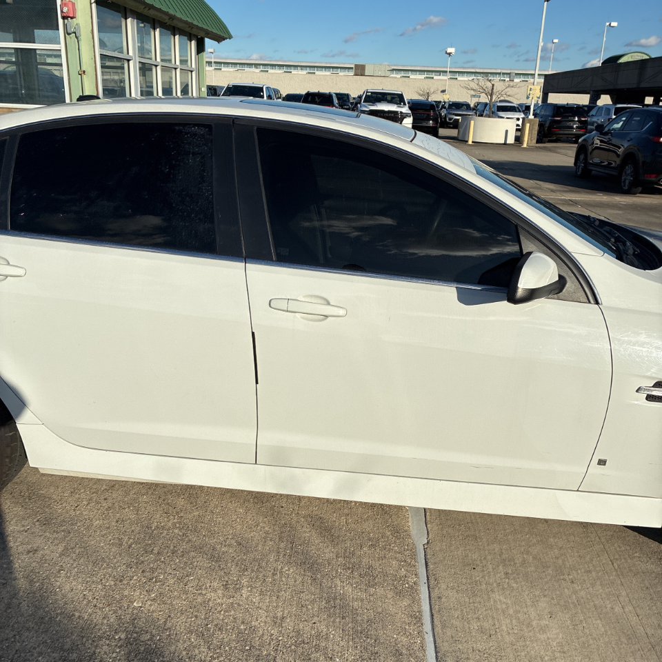 Pontiac G8 4dr Sdn 2009