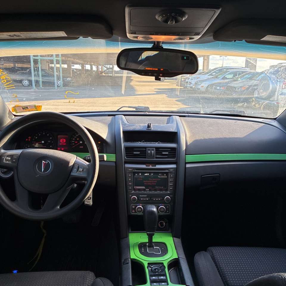 Pontiac G8 4dr Sdn 2009