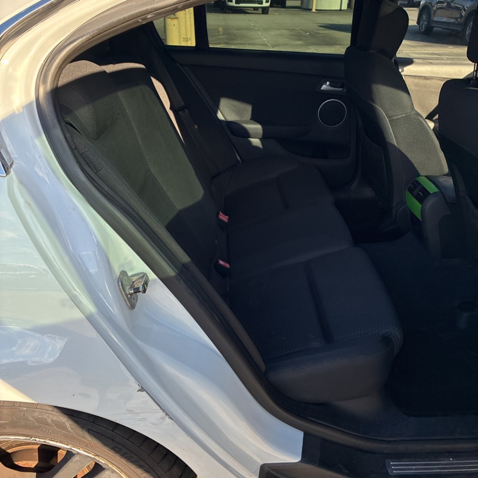 Pontiac G8 4dr Sdn 2009