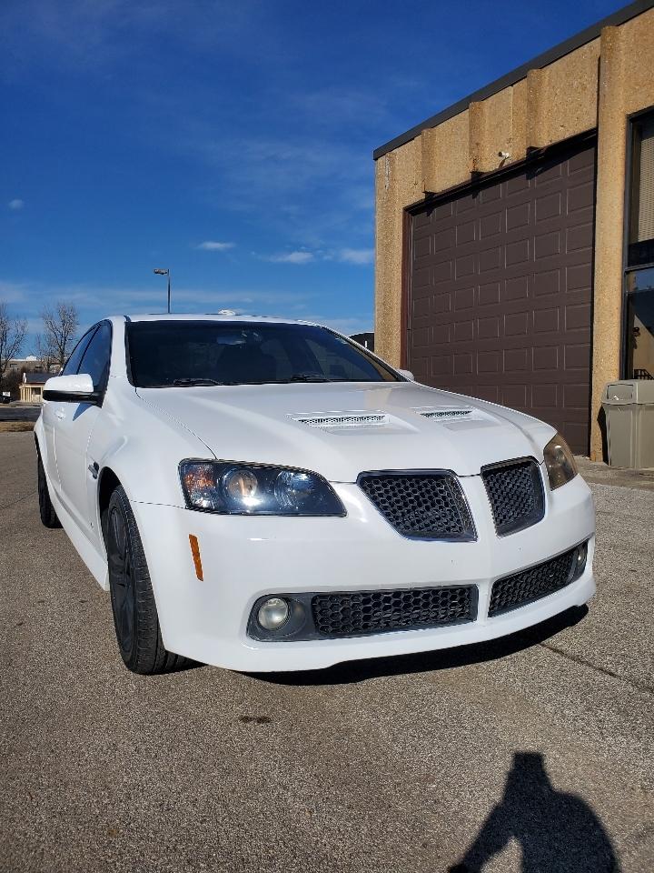 Pontiac G8 4dr Sdn 2009