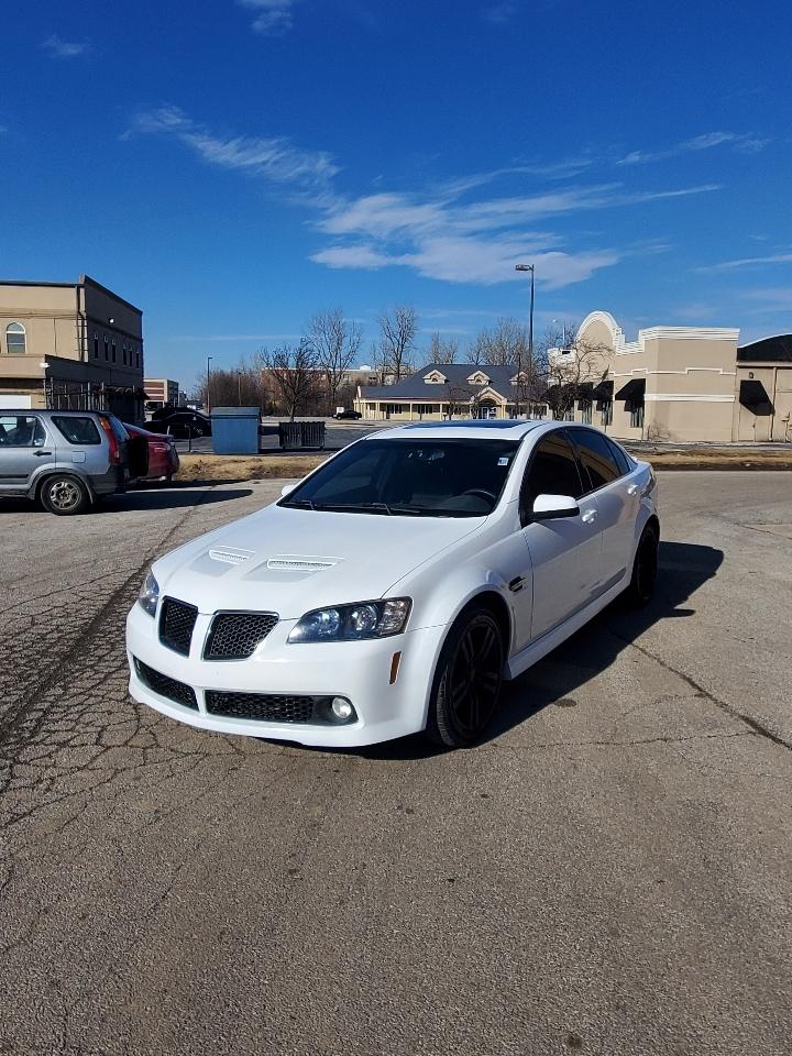 Pontiac G8 4dr Sdn 2009