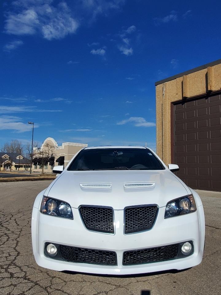 Pontiac G8 4dr Sdn 2009