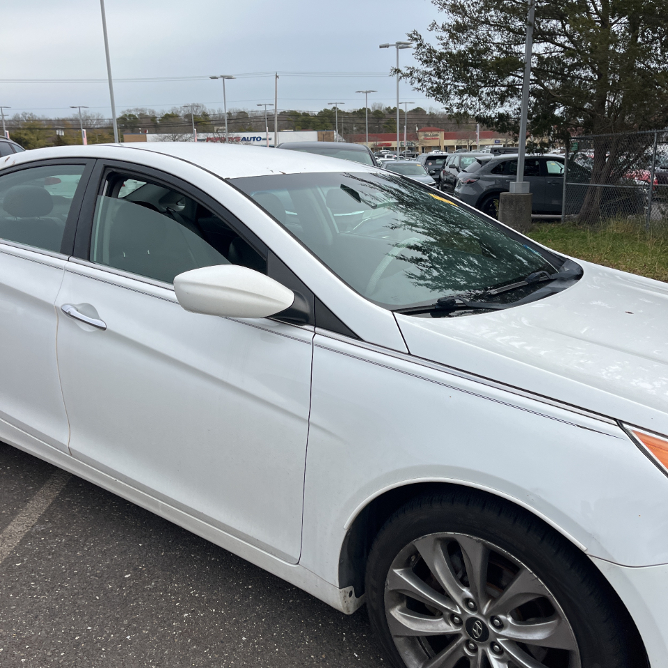 Hyundai Sonata 4dr Sdn 2.4L Auto SE 2013
