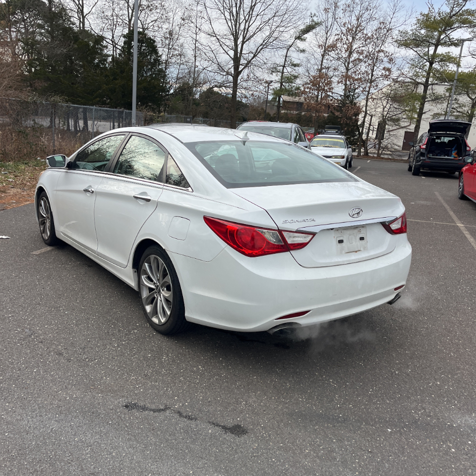 Hyundai Sonata 4dr Sdn 2.4L Auto SE 2013
