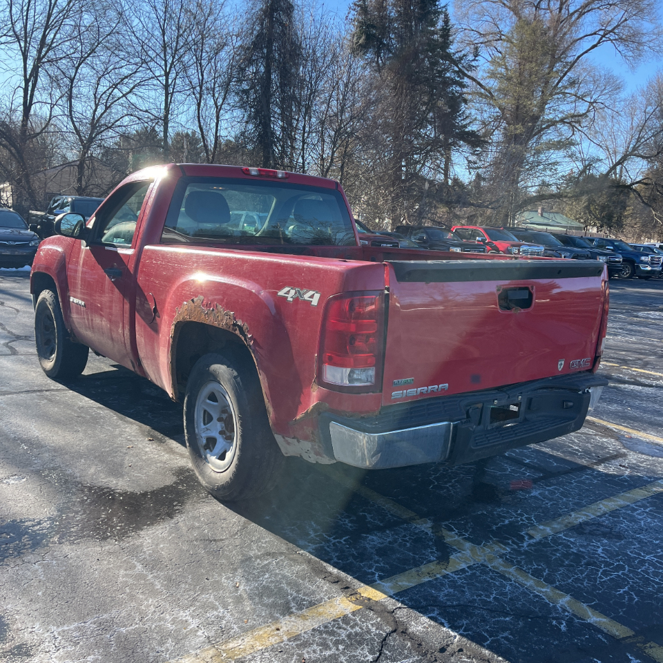 GMC Sierra 1500 4WD Reg Cab 119.0" Work Truck 2011
