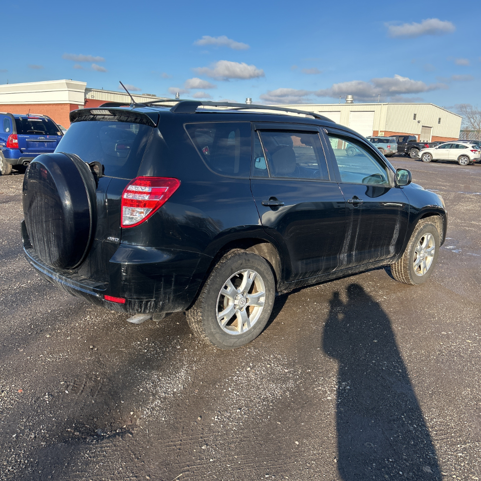 Toyota RAV4 4WD 4dr 4-cyl 4-Spd AT (Natl) 2011