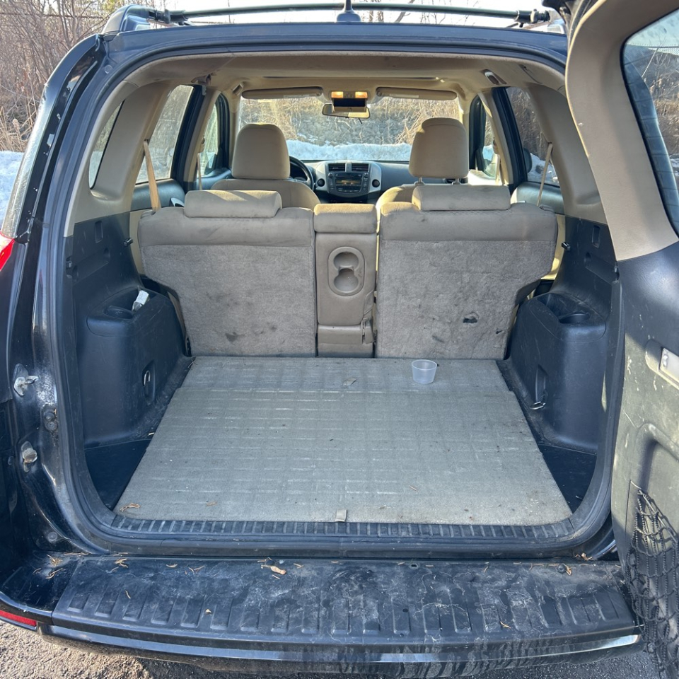 Toyota RAV4 4WD 4dr 4-cyl 4-Spd AT (Natl) 2011