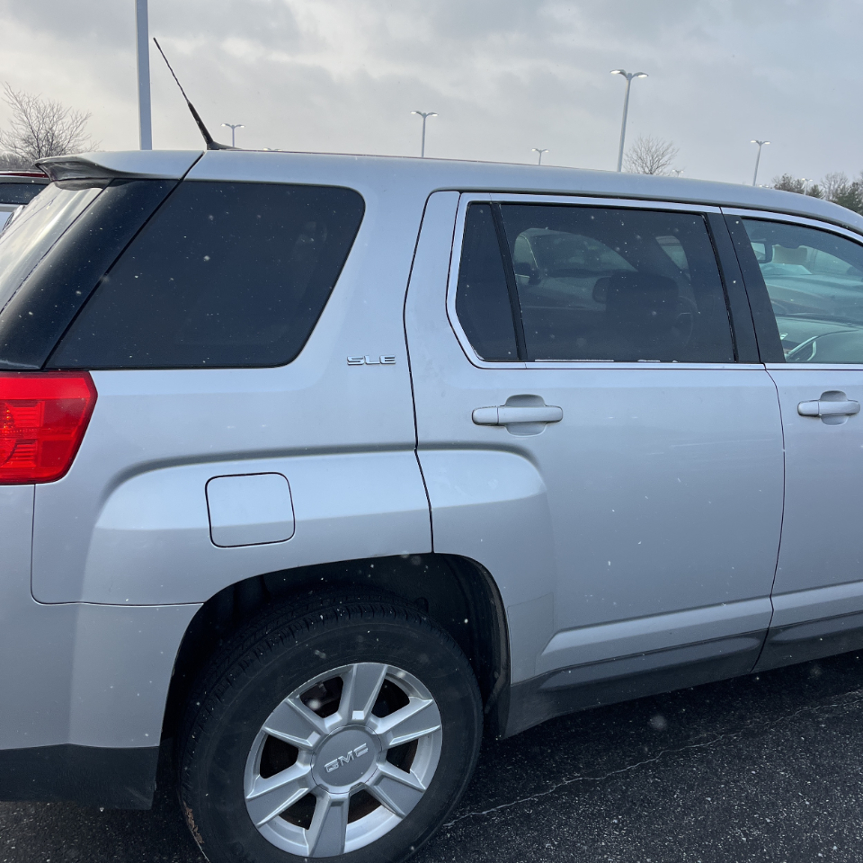 GMC Terrain FWD 4dr SLE-1 2011