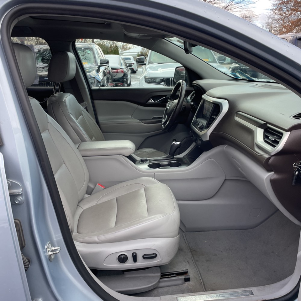 GMC Acadia AWD 4dr SLT w/SLT-1 2017