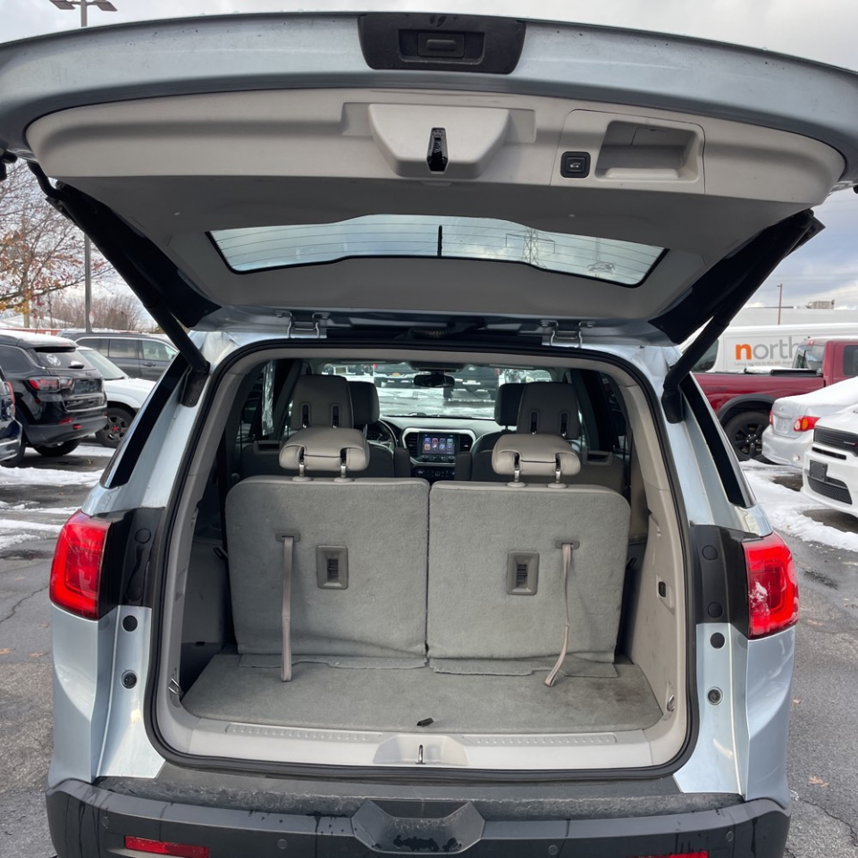 GMC Acadia AWD 4dr SLT w/SLT-1 2017