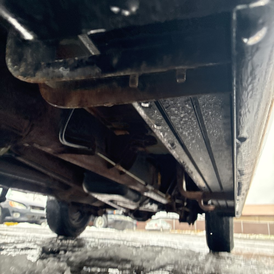 Dodge Ram 1500 4WD Quad Cab 140.5" ST 2010