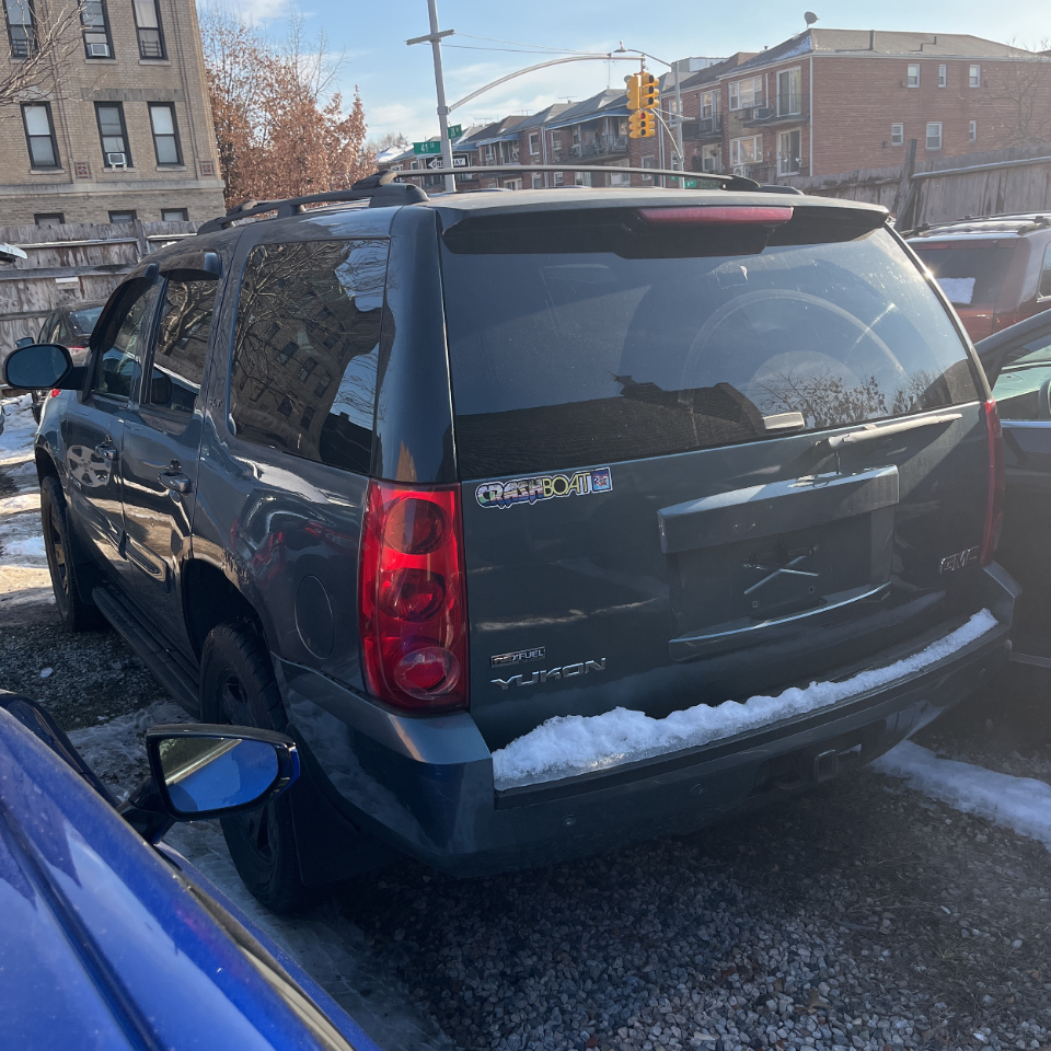 GMC Yukon 4WD 4dr 1500 SLT w/4SB 2009