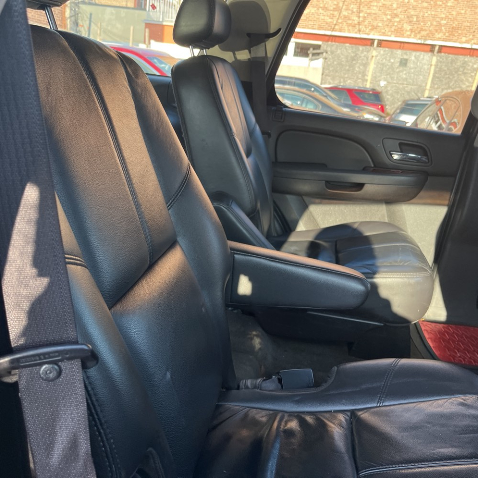 GMC Yukon 4WD 4dr 1500 SLT w/4SB 2009