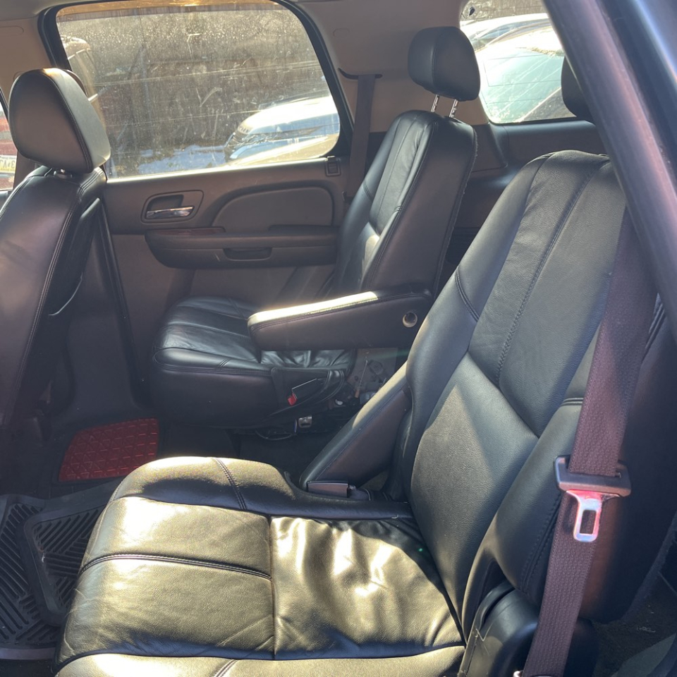 GMC Yukon 4WD 4dr 1500 SLT w/4SB 2009