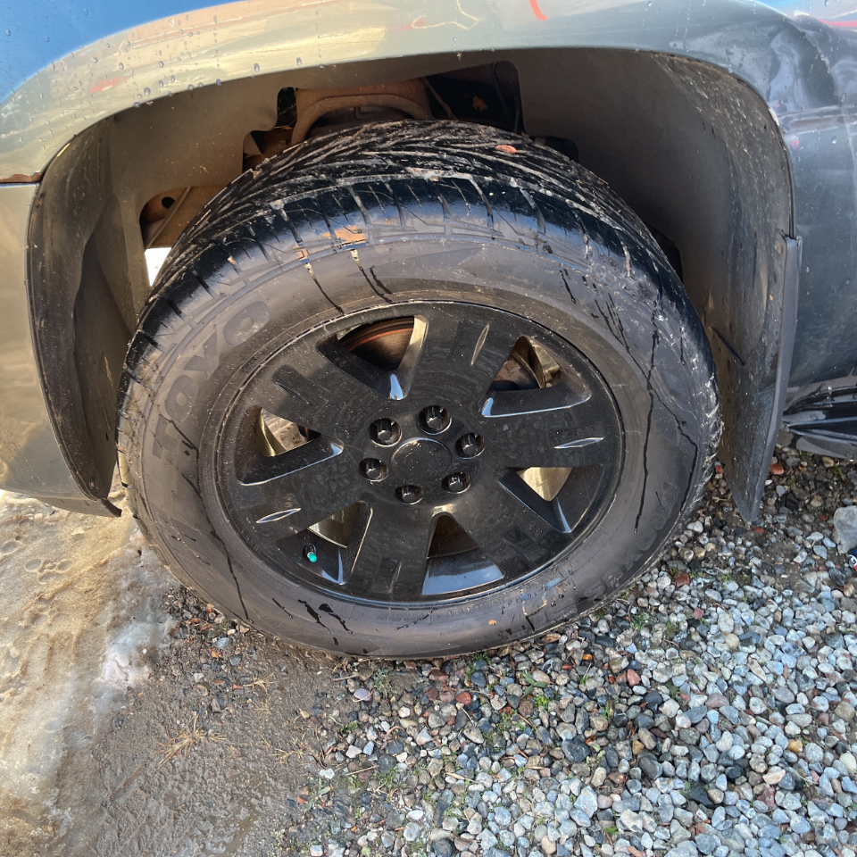 GMC Yukon 4WD 4dr 1500 SLT w/4SB 2009